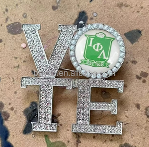I collegamenti incorporavano strass chiaro e bianco perla intarsiata spilla per voto da donna organizzazione vota gioielli spilla - Product Image 4