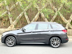 2022 2025 di vendita a caldo <span class=keywords><strong>B</strong></span> MW X1 2.0T benzina SUV <span class=keywords><strong>auto</strong></span> usate 4WD <span class=keywords><strong>auto</strong></span> con tetto apribile elettrico sedili in pelle in cina - Product Image 3