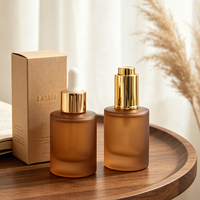Flacon compte-gouttes de luxe en verre ambré dépoli 30 ml (1 oz) avec fond épais, pour sérum cosmétique, avec col doré et logo personnalisé