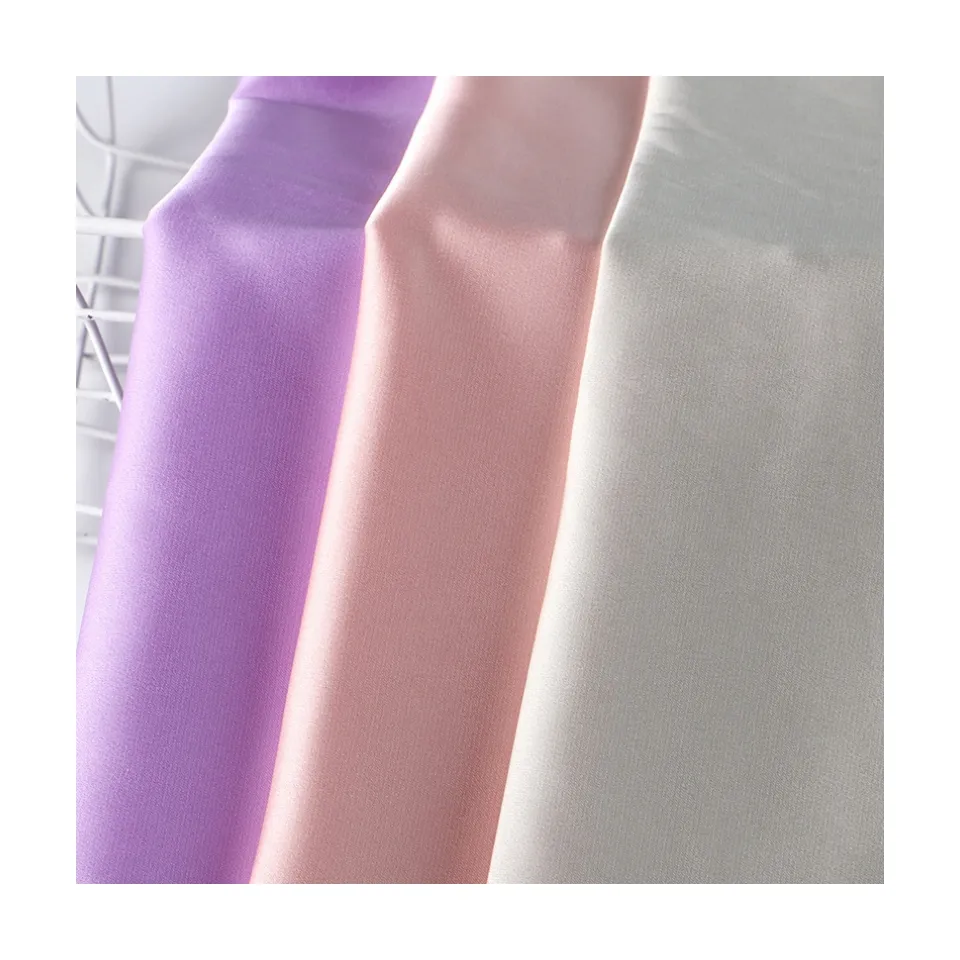 Di alta qualità di seta di gelso 100% stampa personalizzata e ricamo personalizzato disponibile tessuto di seta per l'abbigliamento