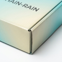 Boîte d'expédition en carton ondulé recyclable avec impression couleur CMYK pour emballage cadeau, personnalisable avec couleur Pantone, par fabricant OEM