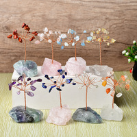 Arbre en copeaux de cristal artisanal avec fil de cuivre et copeaux de pierres mélangées pour la décoration de table de chevet et comme cadeau de mariage