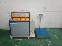 Machine de remplissage de CO2 et petite machine de remplissage de poudre ABC, machine automatique de remplissage et de bouchage de bouteilles d'extincteurs FM200 CN;GUA