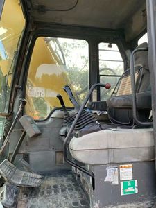 Excavatrice sur chenilles Komatsu PC120 d'occasion importée d'origine à vendre à prix avantageux en promotion - Product Image 3