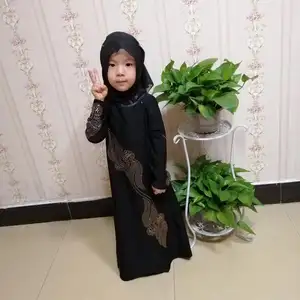 批发穆斯林女孩礼服服装水钻儿童穆斯林祈祷衣服儿童abayas kaftan YM142