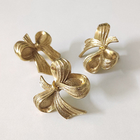 Poignées de tiroir modernes en laiton, boutons décoratifs pour hôtels et villas, quincaillerie de meubles, poignées de placard en forme de nœud papillon