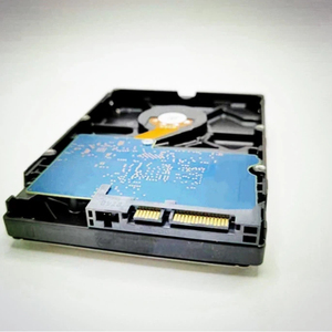 Disco Duro Interno SATA3 de 3.5" y 500GB para Computadora de Escritorio Toshiba, Usado, HDWD105UZSVA/HDWD105XZSTA - Product Image 6
