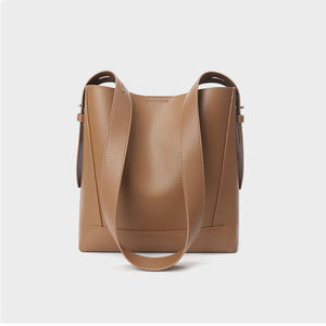 Sac fourre-tout surdimensionné en cuir véritable tendance 25,5x24x11cm avec fermeture éclair et bandoulière amovible, sac seau pour femme toutes saisons - Product Image 6