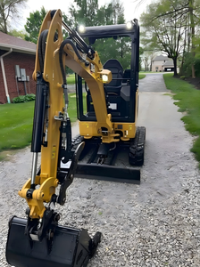 CAT 301.7CR à haute efficacité énergétique avec système hydraulique à détection de charge, adapté aux travaux ruraux et aux projets de petite envergure - Product Image 3