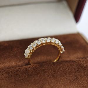 Anillo de Diamante Cultivado en Laboratorio de Oro Sólido de 18K de UM Jewelry, Certificado por NGTC, Engaste de Bisel, Personalizable, para Uso Diario, Fiestas y Aniversarios - Product Image 5