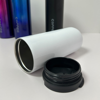 En stock, tasse à café en acier inoxydable à double paroi de 500 ml (17 oz) avec logo personnalisé et couleur dégradée