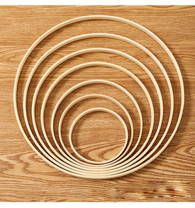 <span class=keywords><strong>Cercle</strong></span> rond naturel cerceau de bambou couronne florale tenture murale en <span class=keywords><strong>bois</strong></span> de bambou anneau de cerceau artisanal pour la décoration de mariage <span class=keywords><strong>attrape</strong></span>-rêves - Product Image 4