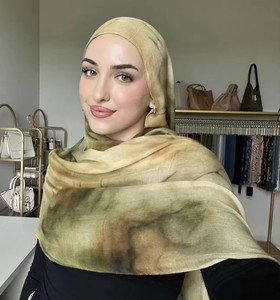 Tùy chỉnh mềm bông Rayon phương thức phụ nữ khăn choàng khăn trùm đầu in hoa dài và trọng lượng nhẹ in nước Logo - Product Image 2