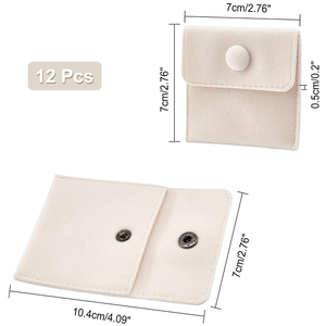 Sacs en microfibre personnalisés de 7x7 cm, pochette en velours suédé pour bijoux avec bouton pression pour l'emballage de colliers et de bracelets avec logo imprimé - Product Image 5