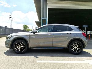 เมอร์เซเดส-เบนซ์ GLA <span class=keywords><strong>220</strong></span> <span class=keywords><strong>4MATIC</strong></span> 2.0T แฟชั่น ออโตเมติก พวงมาลัยซ้าย 5 ที่นั่ง ขับเคลื่อนสี่ล้อ พรีเมียม รถ SUV ขนาดกะทัดรัด มือสอง ปี 2015 - Product Image 3