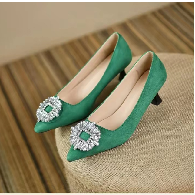 สีเขียว