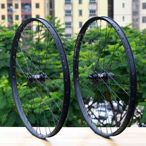 GOLDIX 29 pouces M370 Elbow 32 trous moyeu SUNRINGLE DU30/35 Jantes Rayons SAPIM Fabriquées à la main VTT XC Frein à disque Paire <span class=keywords><strong>de</strong></span> roues en alliage - Product Image 1