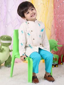 ชุดเชอร์วานีปักลายครีมสำหรับเด็กผู้ชาย พร้อมกางเกงสีน้ำเงิน ชุดพื้นเมืองสำหรับงานเทศกาล งานแต่งงาน และงานเลี้ยงแบบดั้งเดิม - Product Image 5