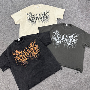 <span class=keywords><strong>T</strong></span>-<span class=keywords><strong>shirt</strong></span> Oversize Distressed con Grafica Stile Streetwear, Lavaggio Boxy, del Produttore di Abbigliamento Streetwear - Product Image 1