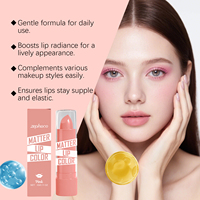Rouge à lèvres hydratant rose, offrant une finition mate rose nude naturelle avec une texture veloutée et soyeuse et un toucher luxueux
