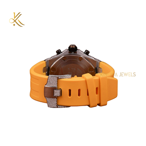 Reloj Moissanite Diamond con esfera extragrande para un estilo atrevido y una elegancia brillante diseñado para mejorar tu aspecto - Product Image 3