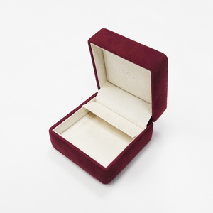 Caja de almacenamiento de relojes de cuero PU de lujo personalizada con logotipo personalizado - Product Image 1