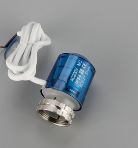 Actuador eléctrico normalmente cerrado del colector con diseño de carcasa transparente <span class=keywords><strong>azul</strong></span> Válvula de calefacción eléctrica de 230V - Product Image 2