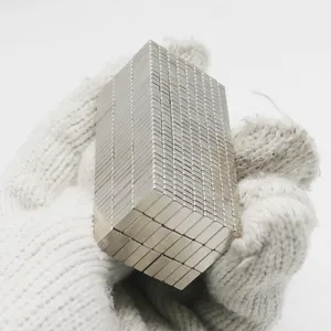 China Fabrikant Groothandel Custom Super Sterke Industriële Kleine Vierkante Blok Neodymium Magneet