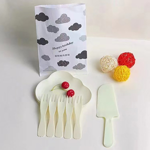 Set di Posate Monouso per Torte in Plastica Colorata, Forchette e Coltelli per Feste di Compleanno, Vendita Diretta - Product Image 3