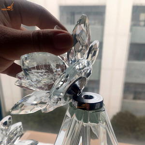 Crystal <strong>Lotus</strong> European Light Luxury <strong>Candle</strong> <strong>Holder</strong> Three Head Wedding <strong>Candle</strong> <strong>Holder</strong> for Home Decoration - Product Image 3