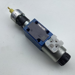 R901572047 4WREE10E1-75-3X/V/24A1 วาล์วควบคุมทิศทางแบบสัดส่วนสี่ทางสามตำแหน่ง - Product Image 1