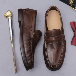 Summer breathable rubber-soled trendy men's <b>round</b>-toe shoes for export. Casual Korean-style leather shoes for men - Product Image 2