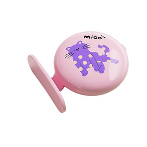 Lève-siège de toilette avec aromathérapie, design chat et cochon rose, installation facile pour une utilisation sans salissure des mains - Product Image 5