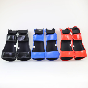 Paratibie da Sanda con Logo Personalizzato in Pelle PU Spessorata - Product Image 4