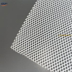 Filet en plastique HDPE de qualité supérieure, écologique, portable, à mailles carrées rigides, de qualité alimentaire, pour la protection contre les oiseaux et l'utilisation polyvalente - Product Image 2