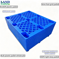 Palette en grille à neuf pattes en PEHD pour usage industriel, capacité dynamique 0,3-0,7T, capacité statique 1-1,5T, légère, emboîtable, pour logistique d'entrepôt, bleue