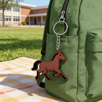 Sac à dos quotidien imperméable et léger pour animaux de ferme, motif cheval de dessin animé, vente en gros, accepte logo personnalisé 2D/3D, mousqueton en PVC