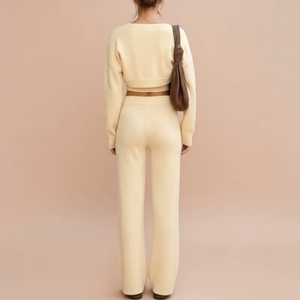 Produttore di Maglieria su Misura Autunno Inverno 2026 Set Coordinati in Maglia Maglione Giallo <span class=keywords><strong>Bolero</strong></span> Coprispalle Completo Due Pezzi con Pantaloni <span class=keywords><strong>Abbigliamento</strong></span> Donna - Product Image 2