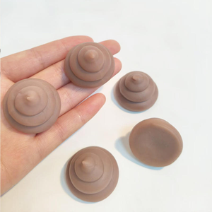 Jouets farfelus et originaux anti-stress en forme de caca, idéaux pour les collègues de bureau - Product Image 3