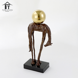 Pièces maîtresses créatives <span class=keywords><strong>de</strong></span> luxe en alliage d'étain coulée or et ruban cheval Figurine Sculptures articles <span class=keywords><strong>de</strong></span> décoration <span class=keywords><strong>de</strong></span> la maison pour le salon - Product Image 3