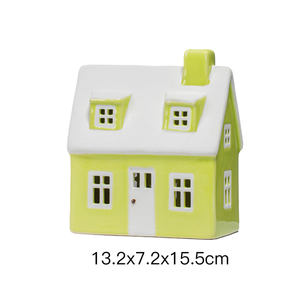 Artículo caliente Cerámica Diseño de moda Casas de Navidad Pueblo con LED Decoración del hogar Decoración de Navidad - Product Image 6
