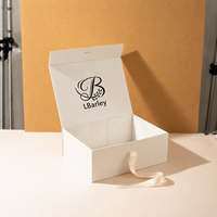 Échantillon Gratuit Boîte à Vêtements Pliante Rectangulaire Personnalisée en Carton OEM, Emballage Plat, Boîte Cadeau Magnétique Pliable en Papier