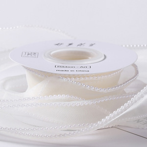 Fil de queue de poisson perlé jaune crème (4 cm x 5 mètres); R