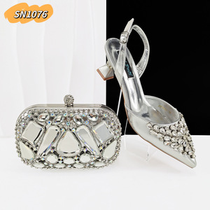 <span class=keywords><strong>Scarpe</strong></span> da donna italiane e borsa abbinata Set di <span class=keywords><strong>scarpe</strong></span> africane con <span class=keywords><strong>tacco</strong></span> alto viola chiaro e borsa Set per pochette da festa <span class=keywords><strong>lilla</strong></span> - Product Image 5