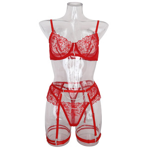 ชุดชั้นในเซ็กซี่สำหรับผู้หญิง สินค้าใหม่ ชุดบราซีทรูปักลายดอกไม้ พร้อมสายโซ่  ชุดสี่ชิ้น - Product Image 6