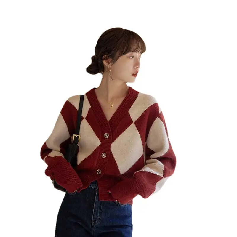 Diamond red V-neck sweater jacket women's autumn new long-sleeved Japanese knitted cardigan jacket