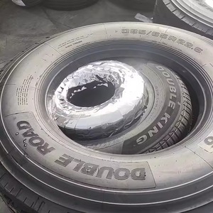 Neumático Radial Sólido de Alto Rendimiento 11R24.5 para Camiones Pesados, Excelente Capacidad de Carga, 1 Año de Garantía - Product Image 3