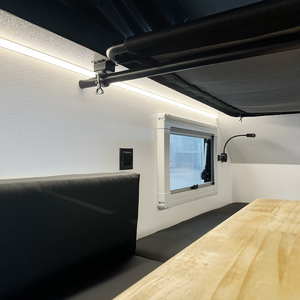 Mini <span class=keywords><strong>caravane</strong></span> tout-terrain 4x4 légère et moderne, 4 saisons, avec salle de bain, espace de couchage et espace de loisirs - Product Image 4