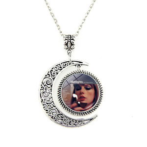 Regalos del Día de San Valentín <span class=keywords><strong>Taylor</strong></span> 1989 Collar para mujer <span class=keywords><strong>Swift</strong></span> disco de vinilo álbum Luna colgante collar concierto regalo para regalo de ventilador - Product Image 6