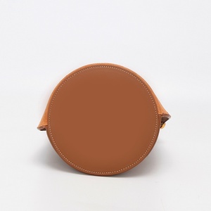 Sac seau en cuir mat, cuir véritable, style coréen, design de niche polyvalent, luxe léger, sac à bandoulière pour femme - Product Image 4